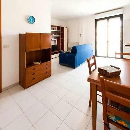 Lido Apartment